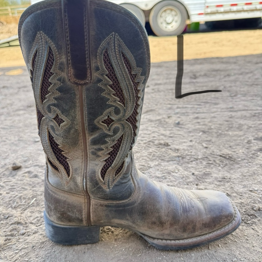 Ariat Cowboy Boots
